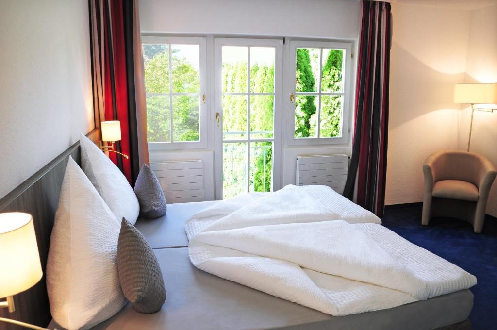 Hotel Krone Ueberlingen Am Ried 징엔 외부 사진